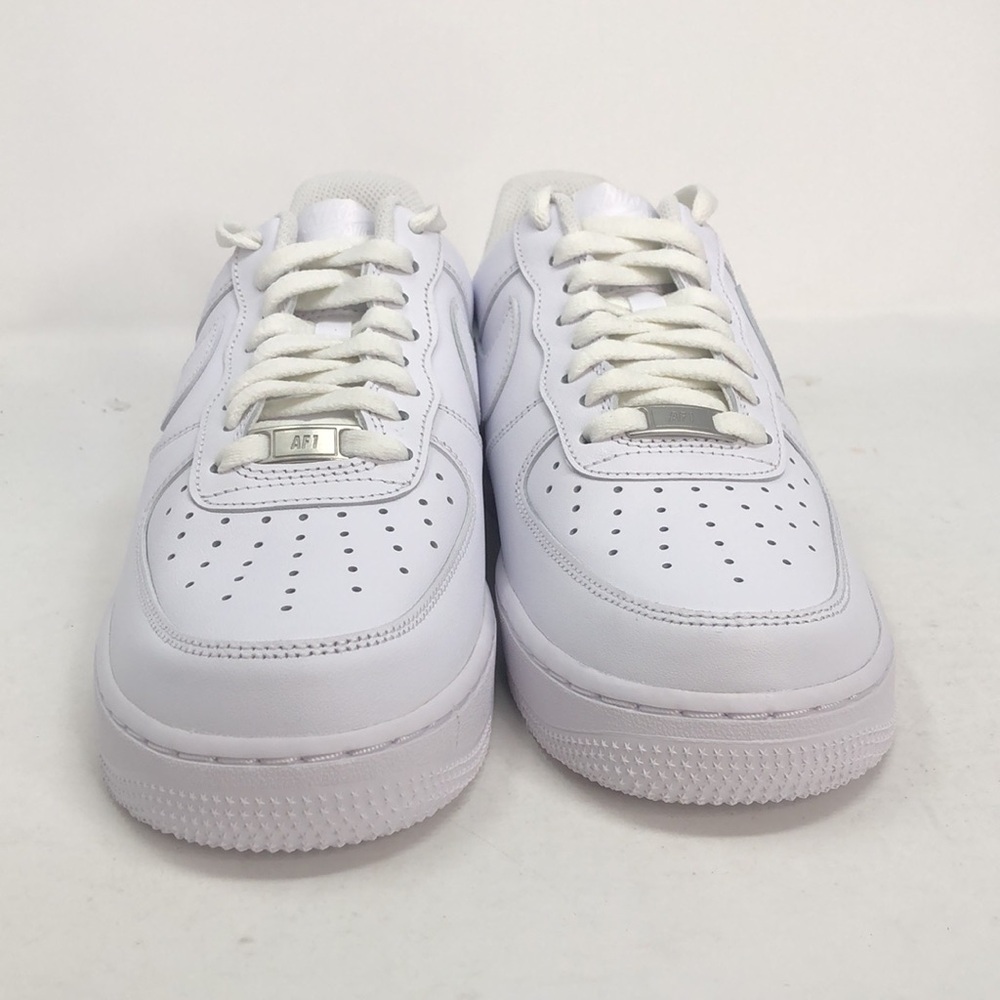 Nike Mens Air Force 1 07’ Low Triple White CW2288-111 Classic Sneakers -Size 8.5 - Picture 9 of 16